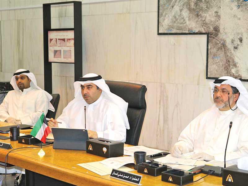 جانب من اجتماع المجلس البلدي