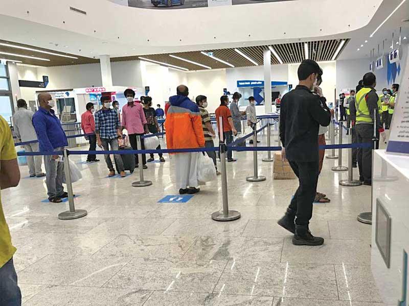 المسافرون إلى مطار دكا 