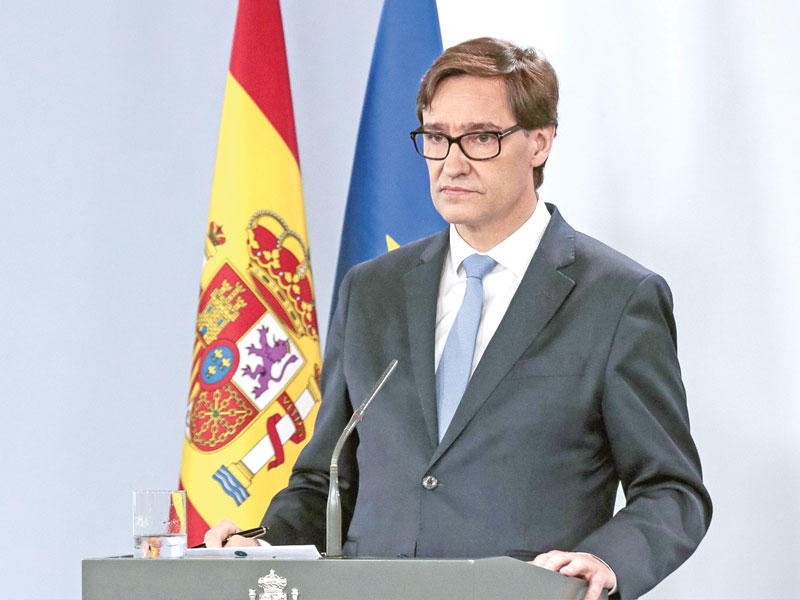 وزير الصحة الإسباني سلفادور ايلا 