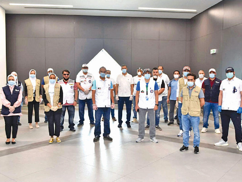 الياقوت والعون مع المتطوعين