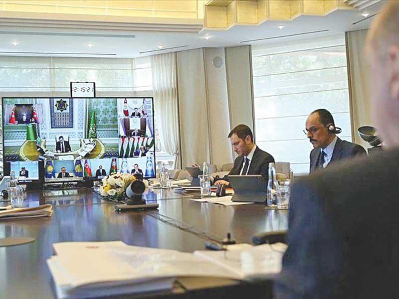 الناطقون بالتركية يتحدون ضد الوباء