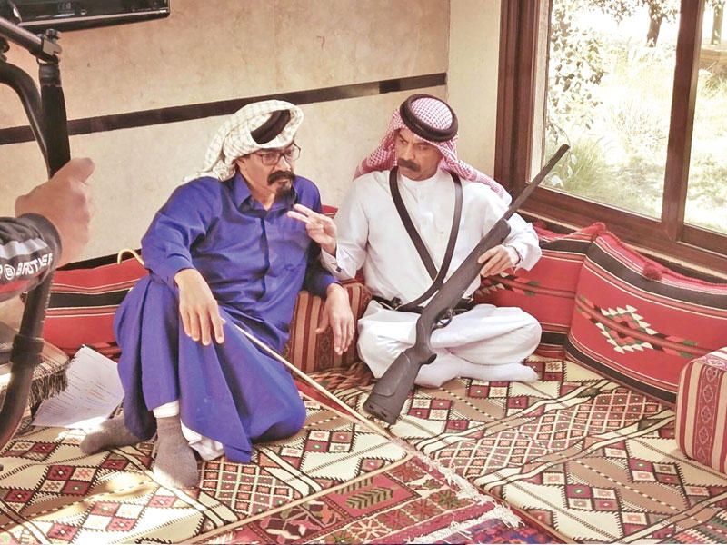 طارق العلي وجمال الردهان في مشهد من «آل ديسمبر» 