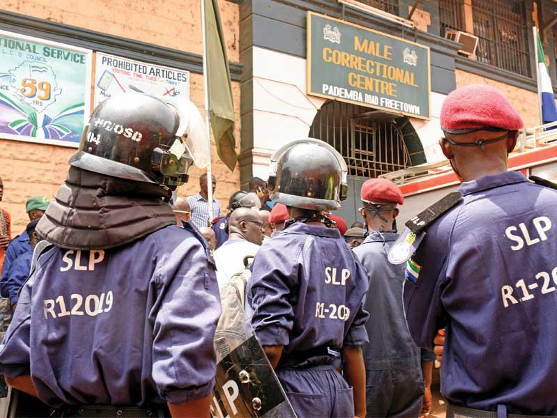 أعمال شغب بالسجن المركزي في سيراليون