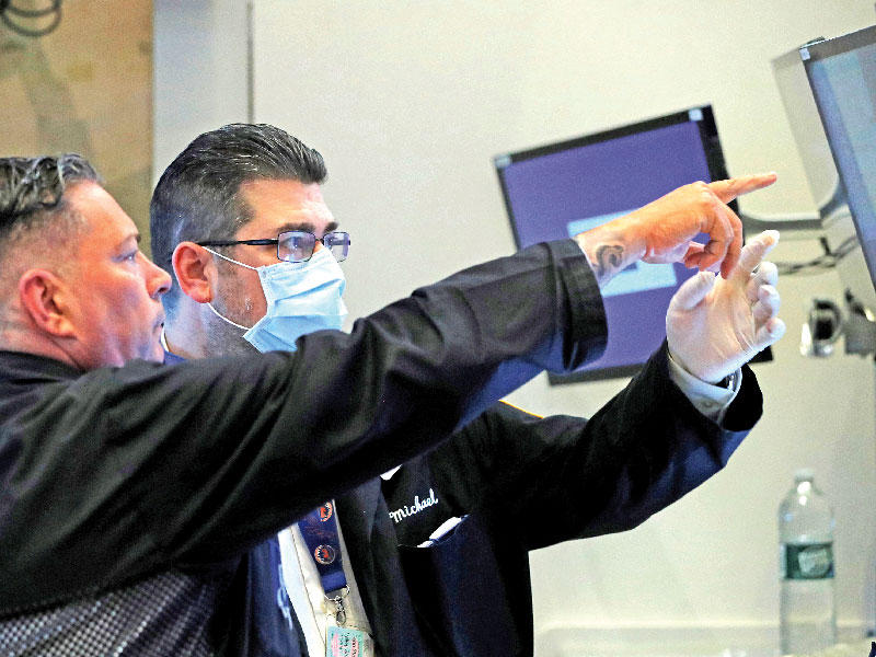 الاحتياطي الفدرالي يُبقي الفائدة قرب الصفر ويتعهّد بمساعدة الاقتصاد