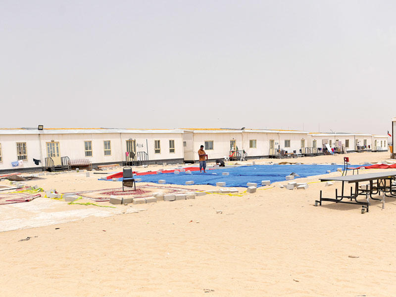 باحة الصلاة في مركز الإيواء بمنطقة كبد (تصوير نوفل إبراهيم)