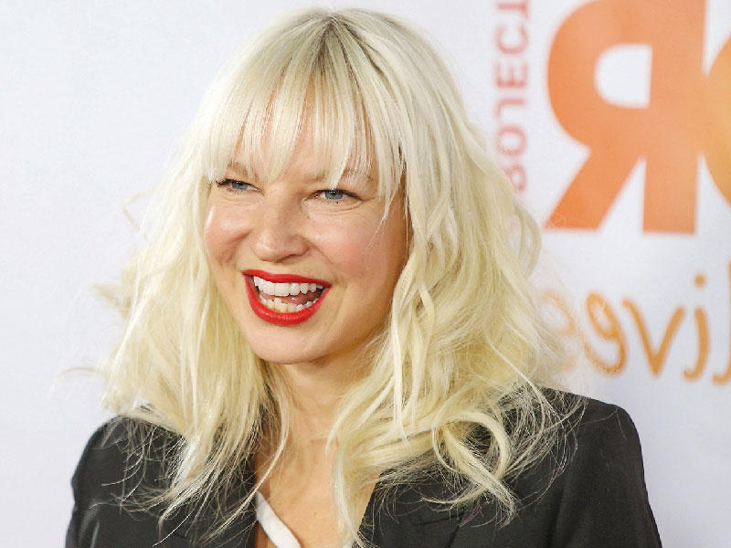 المغنية سيا​ 