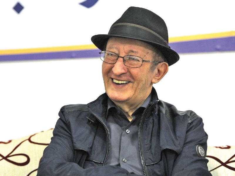 المغني الجزائري إيدير