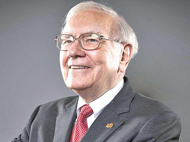 رئيس مؤسسة بيركشاير هاثاواي الملياردير وارن بافيت