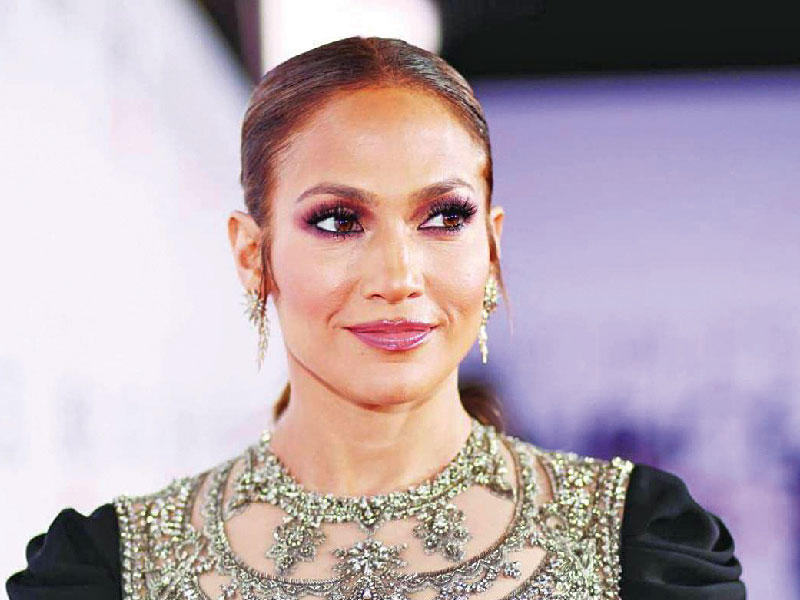 المغنية جنيفر لوبيز