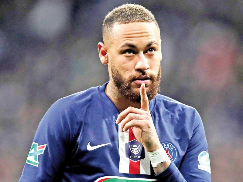 نجم نادي باريس سان جرمان نيمار دا سيلفا