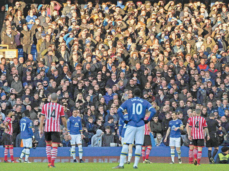 حضور جماهيري في إحدى مباريات الدوري الإنكليزي سابقاً 