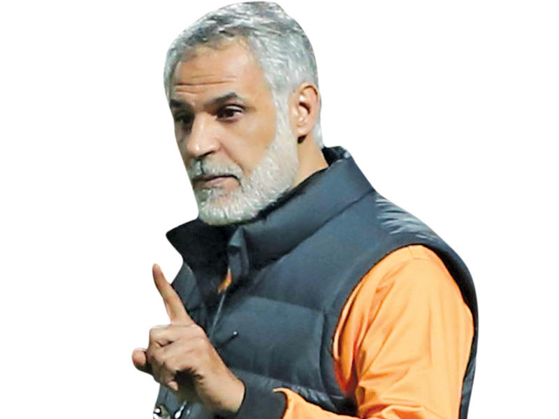 مدير فريق القادسية لكرة القدم ناصر