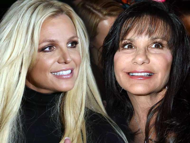 بريتني سبيرز تحتفل بعيد ميلاد والدتها