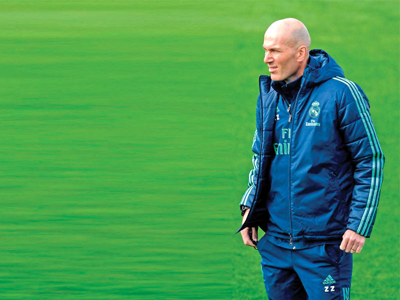 مدرب فريق ريال مدريد زين الدين زيدان