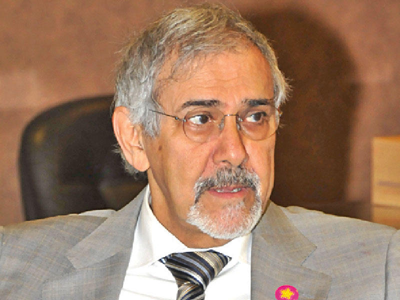  رئيس مجلس إدارة جمعية الهلال الأحمر د. هلال الساير