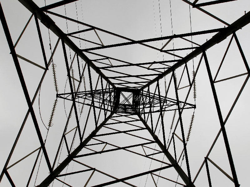 الظلام يخيم على كينيا وأوغندا