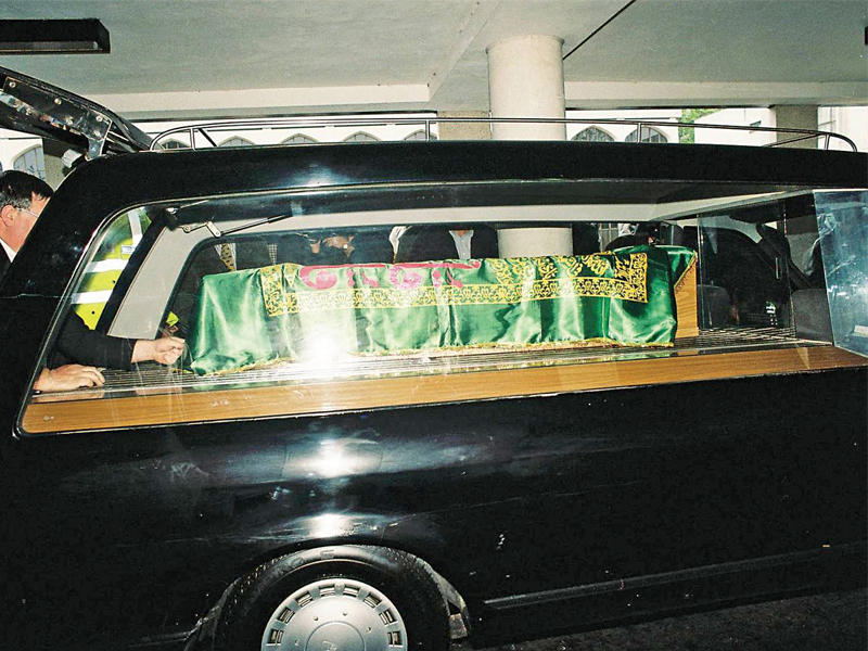 جنازة الشاعر نزار قباني