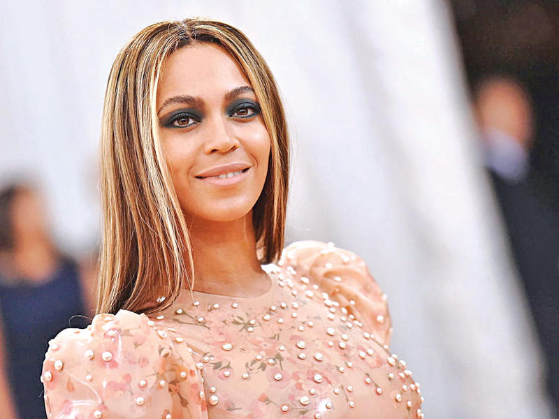 النجمة بيونسي 