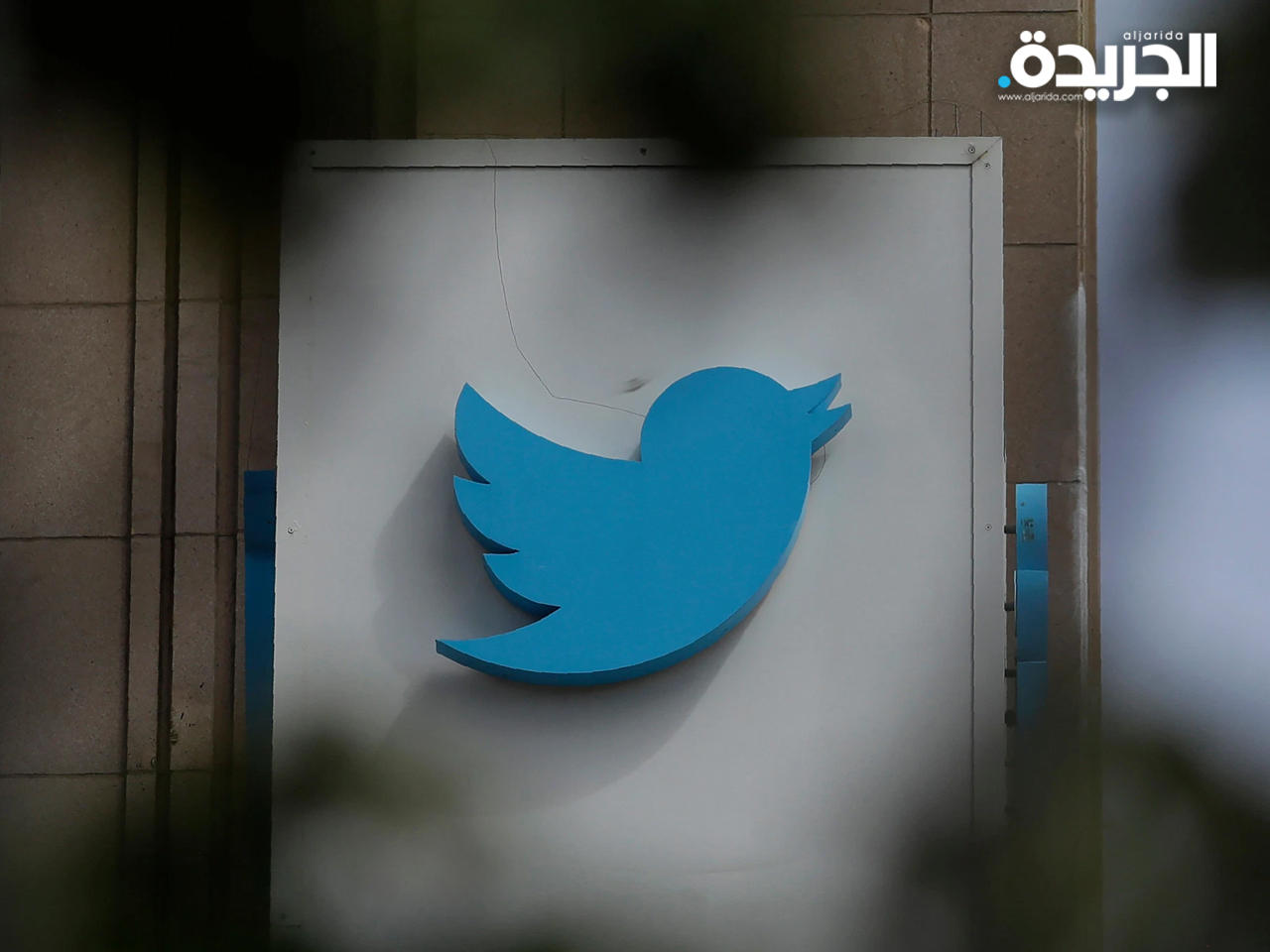 «تويتر» تشدد قواعدها لتطويق الأخبار المضللة المرتبطة بفيروس كورونا