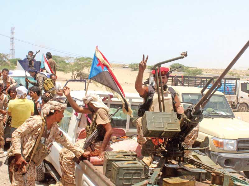 الانتقالي الجنوبي يدعو لعملية عسكرية ضد حزب التجمع اليمني للإصلاح