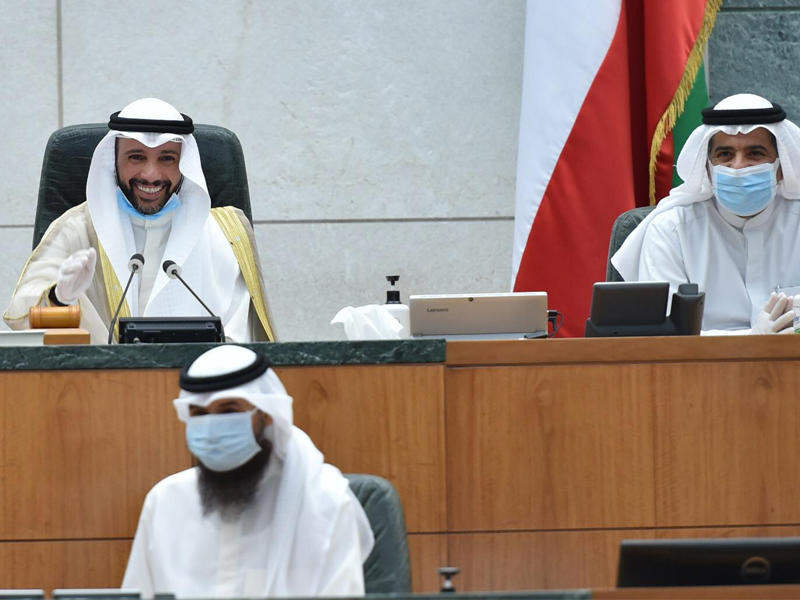 رئيس مجلس الأمة مرزوق الغانم قبيل رفعه الجلسة الخاصة أمس