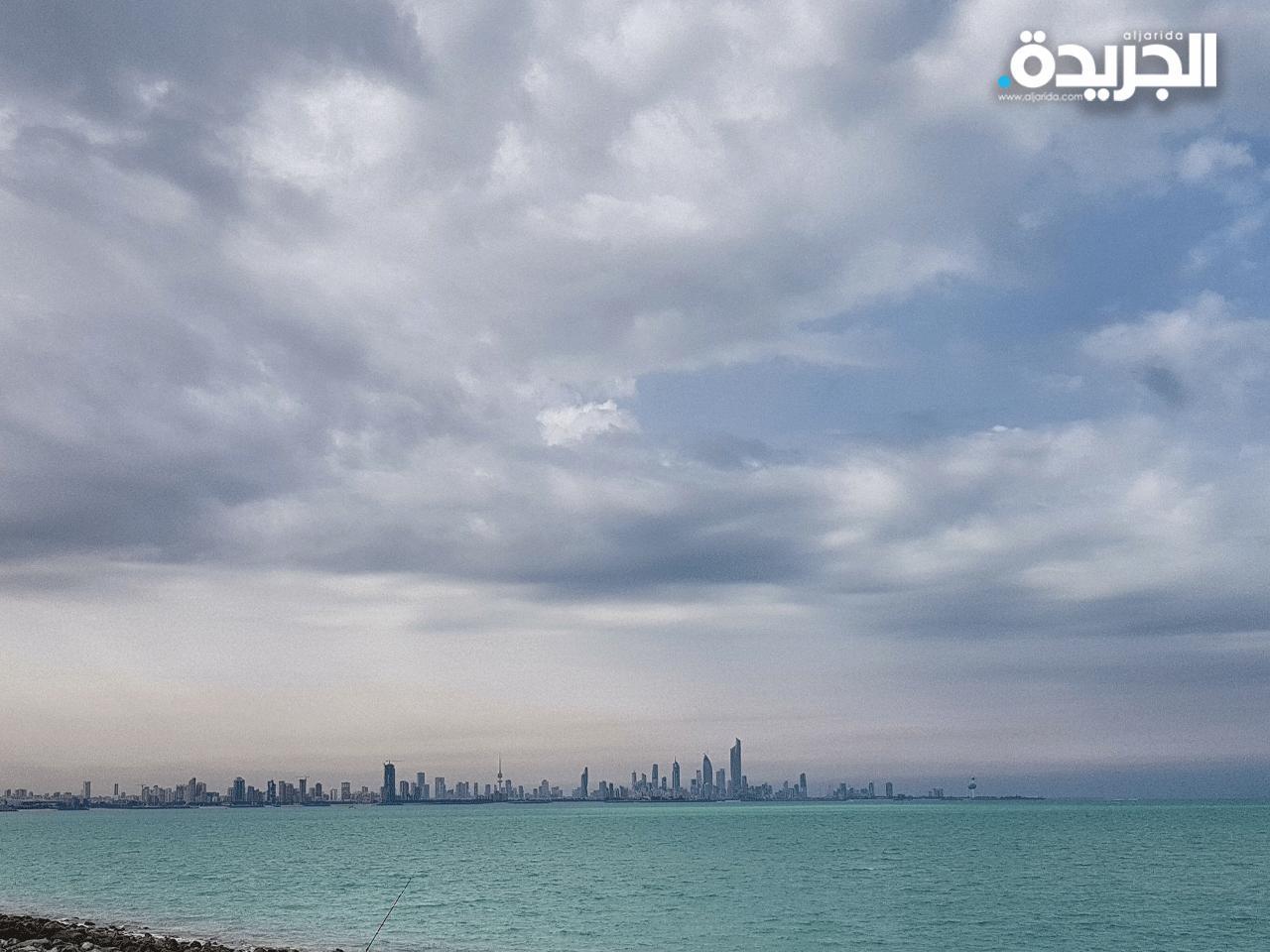 «الأرصاد»: طقس حار ورياح نشطة مثيرة للغبار