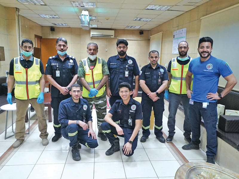 فريق نادي المصارف وإسعاف مستشفى مبارك