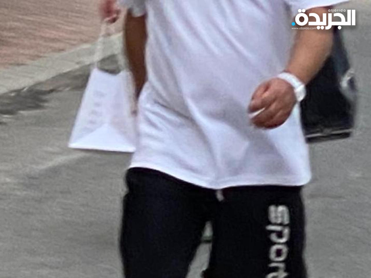 الصورة التي تناقلتها وسائل التواصل الإجتماعي للمواطن