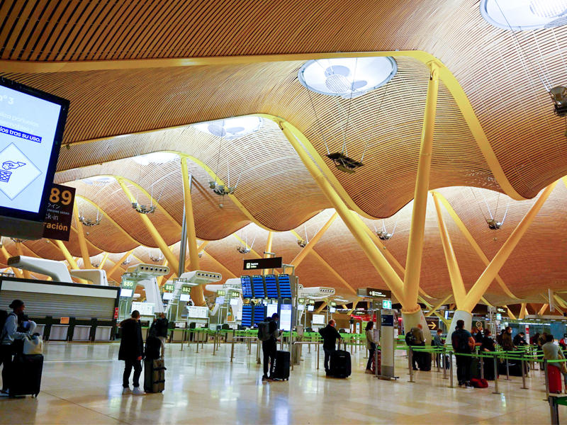 قياس درجة الحرارة بالمطارات «غير فعَّال»