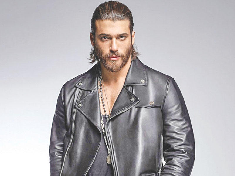  الممثل التركي ​جان يامان