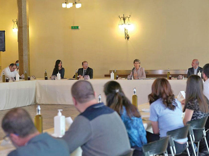 أسماء الأسد زوجة الرئيس السوري تعلن منحةً ماليةً للجرحى خلال مؤتمر أمس الأول n