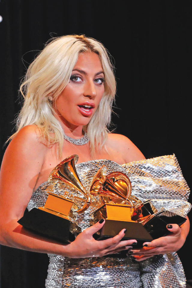 المغنية العالمية ليدي غاغا