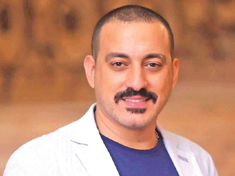 الممثل محمد دياب