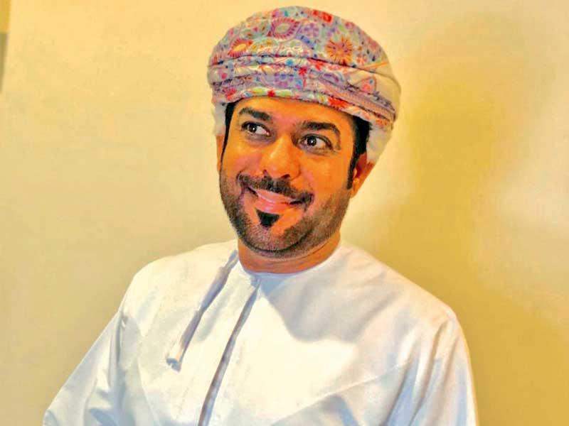  الفنان العماني إبراهيم الزدجالي