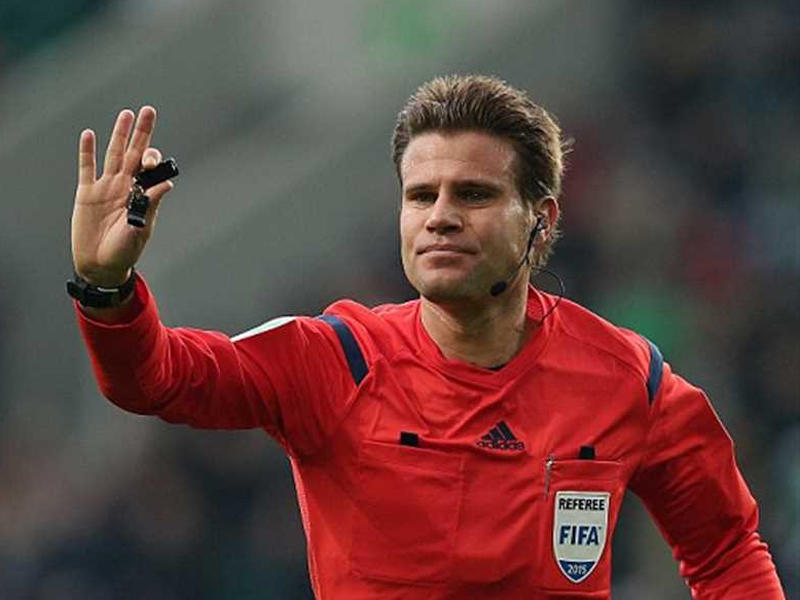 الحكم فيليكس بريتش