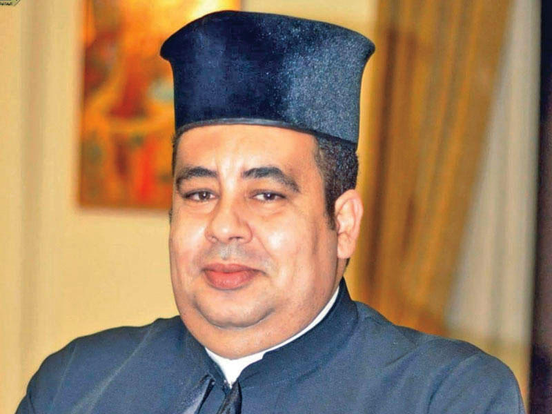  راعي كنيسة الأقباط الكاثوليك بالكويت الأب أنجليوس مسعود