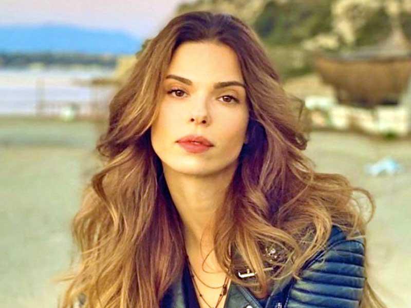  الممثلة التركية ​لاريسا غاجيمير