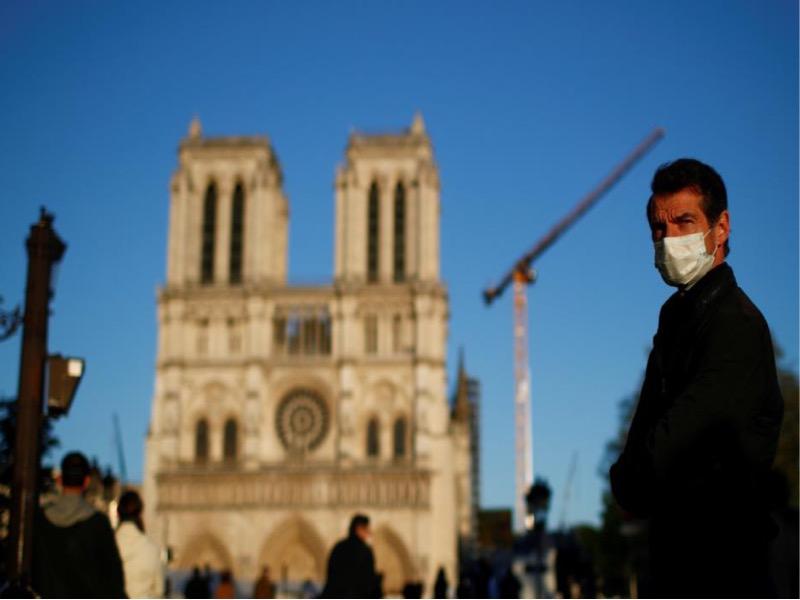 دور العبادة تفتح ابوابها في فرنسا