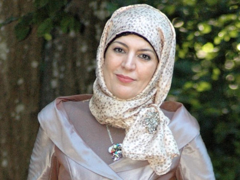 الكاتبة السورية لبنى ياسين