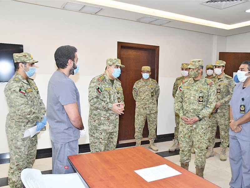 وكيل الحرس الوطني، الفريق الركن هاشم الرفاعي خلال افتتاح المحجر الصحي بمعسكر الصمود