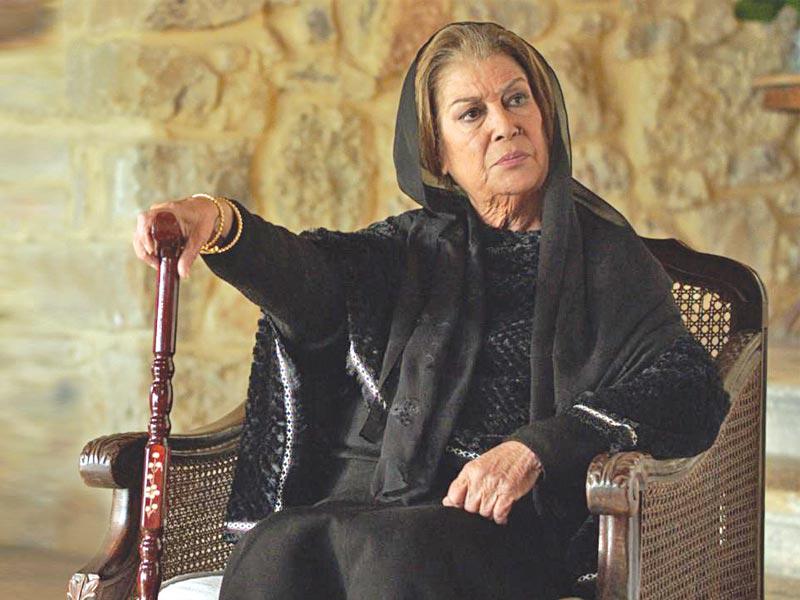  النجمة السورية القديرة منى واصف 