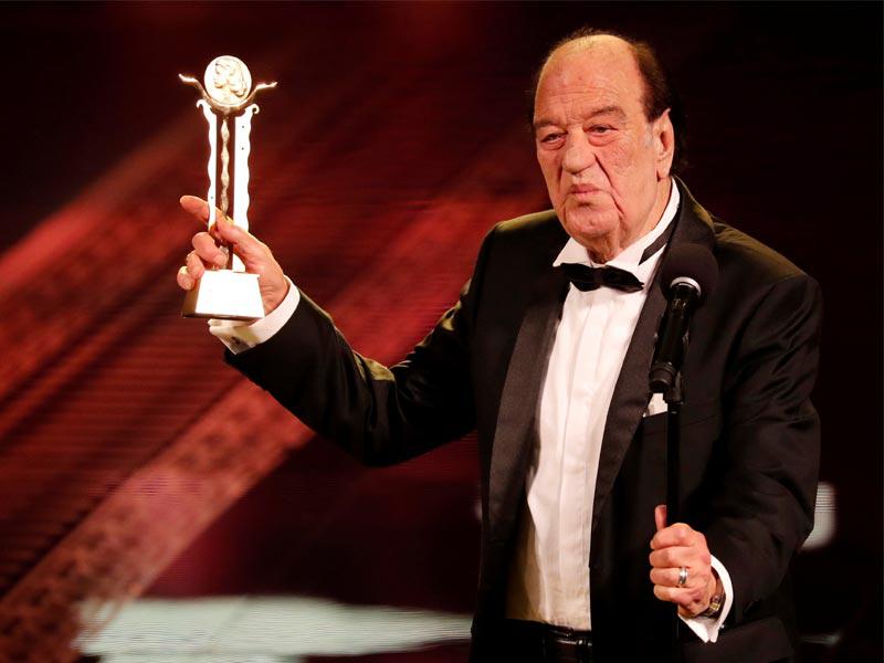 الفنان حسن حسني