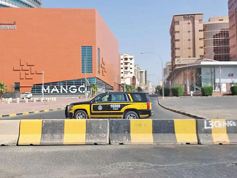 اقفال منافذ حولي تنفيذا لـ» العزل» 