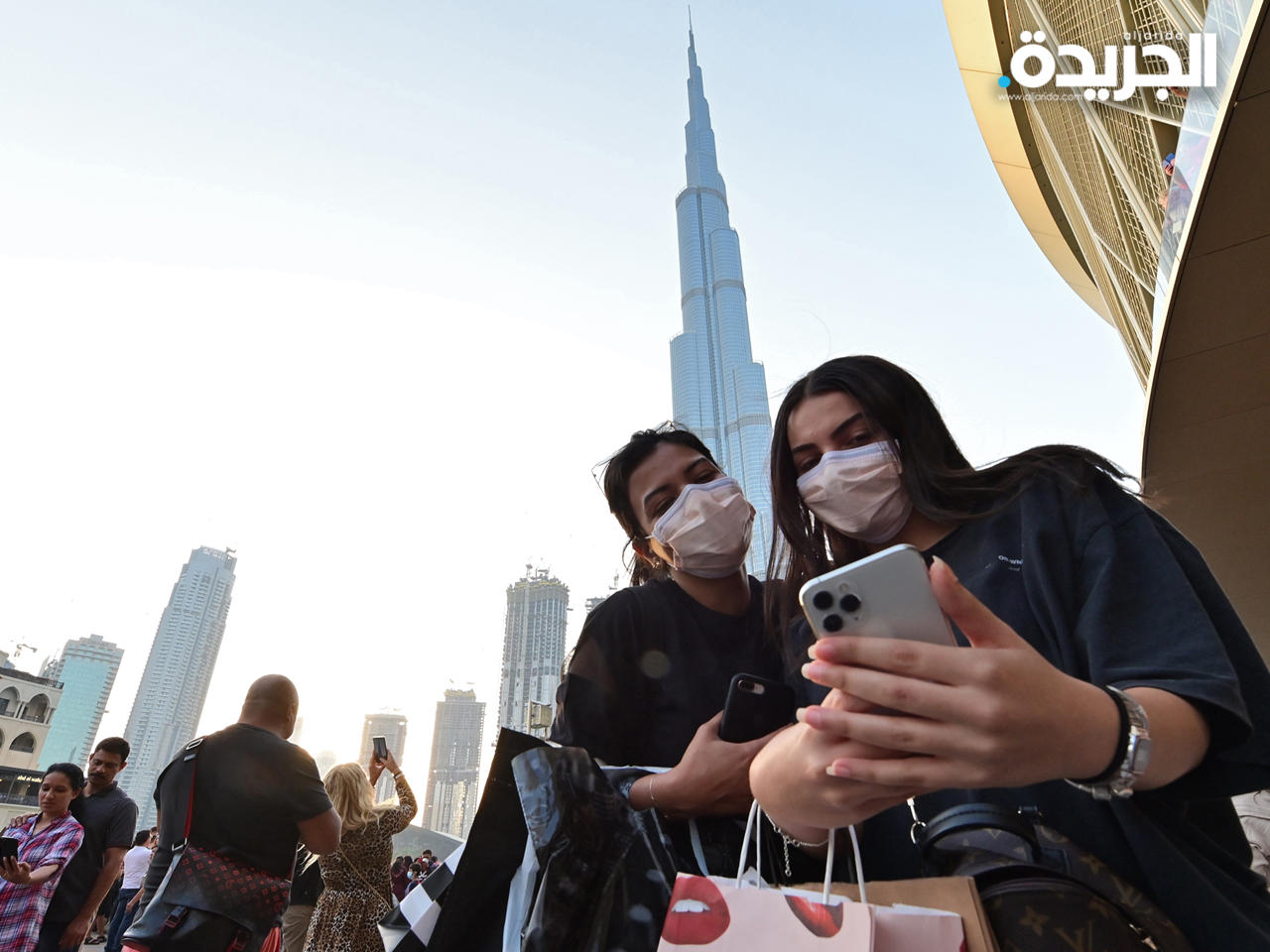 دبي تعلن إعادة فتح مراكز التسوق ومحال العمل الخاصة بشكل كامل