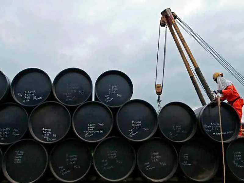 العراق يتعهد بخفض أكبر للإنتاج