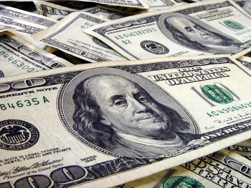 الدولار في وضع صعب مع استمرار التفاؤل إزاء التعافي