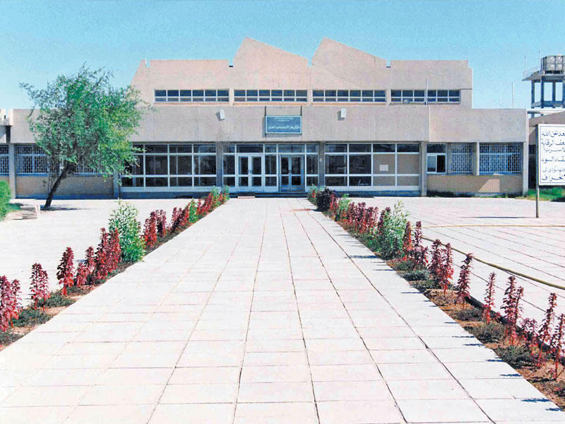 أحد مباني دور الرعاية الاجتماعية