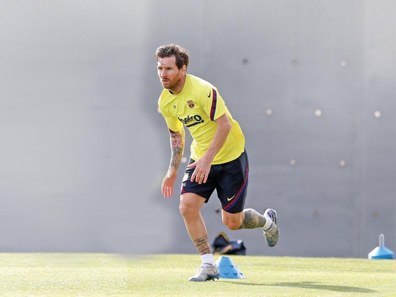 لاعب برشلونة ليونيل ميسي