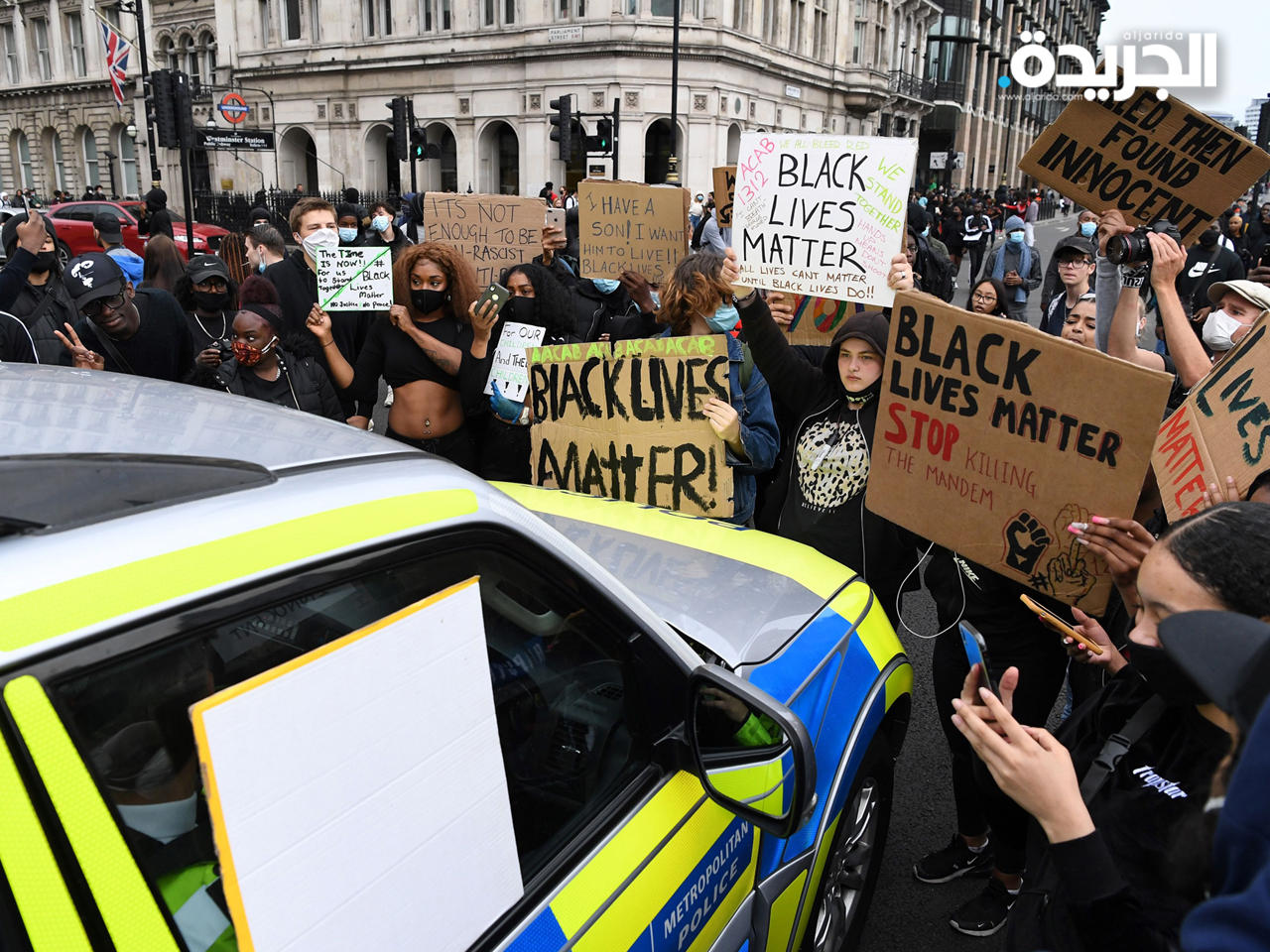 محتجون في العاصمة البريطانية ضد العنصرية