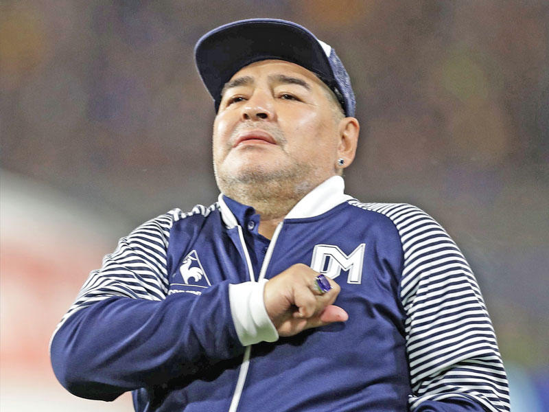 دييغو مارادونا 